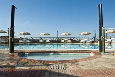 Image de Agréable appartement pour 5 personnes avec piscine, climatisation, Tv, terrasse et parking