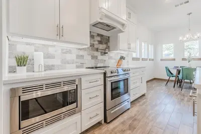Image de ⭐️New Construction 3br Luxury Townhome Walk To Cowboys Rangers Games