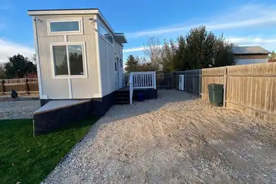 Image de No CleaningFee—Very Clean, Light Boise Tiny House