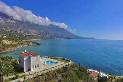 Image de Seafront Villa