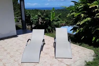 Image de Villa Charly, Spacieuse, Vue mer, au calme, proche plages et Deshaies, Jardin,