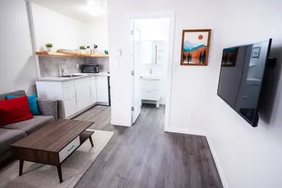 Image de New Listing | Newly Renovated Suite on Ocean Inlet | Kingfisher