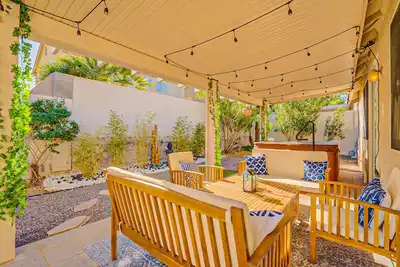 Image de Charming, Cozy & Elegant Zen Retreat with Hot Tub