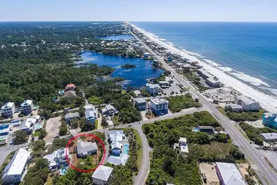 West End 30a! Only One Block Off The Beach!