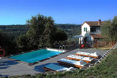 Image de Property overlooking the medieval village of Penna in Teverina and Tiber valley