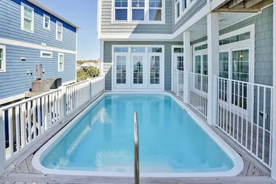 Image de Elevated In-Deck Pool-7br/5. 5ba - Oceanfront, Elevator - Sleeps 24