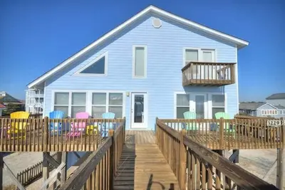 Image de It's just You & the Beach! Oceanfront, 4 Bdrm/2 Bath Home with Pool-Sleeps 10