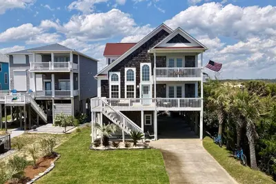Image de Beautiful, 5 Bdrms/3. 5 Bath Home w/Pool & Breathtaking Ocean Views-Sleeps 13