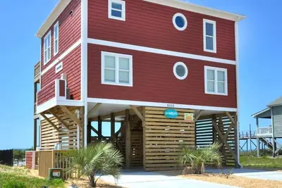 Image de Oceanfront Home w/Private Pool! 5 Br/3. 5 Bath-Sleeps 12