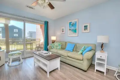 Image de 3 Br/2 Ba Ocean View Condo on Desirable Caswell Beach-Pool-Sleeps 6