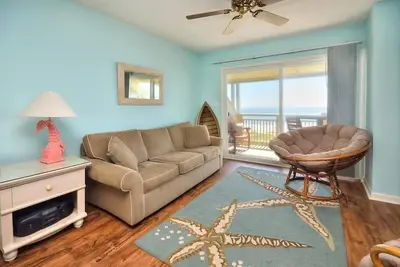 Image de Oceanfront Condo 2 Br/1ba-Close to Pool and Beach! ! ! -Sleeps 4