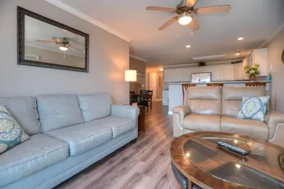 Image de Beautiful and Charming Ocean View 2 Bdrm/2 Bath Condo w/ Pool-Sleeps 6