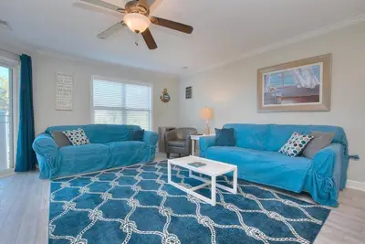 Image de 3br/2. 5ba Condo - Renovated, Pool, Elevator, Ocean View, Sleeps 8