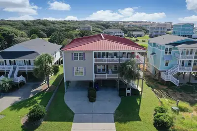 Image de 11br/7. 5ba Home - Renovated, Pool, Hot Tub, Elevator, Sleeps 35