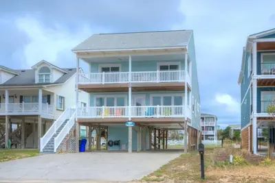 Image de Beautiful 3br/2ba Home, 2nd Row, Ocean View, Dog Friendly, Sleeps 8