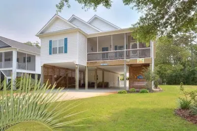 Image de Beautiful 3 Br/2. 5 Ba Home-Close to Beach & Waterway-Private Pool-Sleeps 8