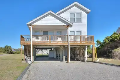 Image de Beautiful 4 Bedroom/2Bath Ocean View Home-Close to the Beach-Sleeps 8