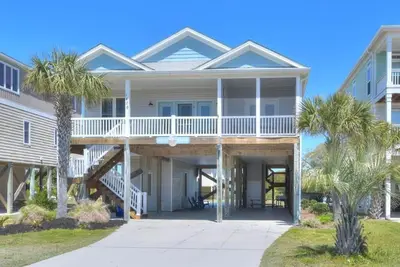 Image de 3br/2ba Home  - Ocean Views, Elevator, Corn Hole, Ping-Pong, Sleeps 8