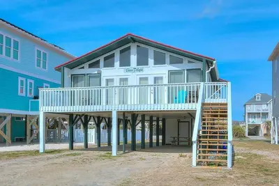 Image de 3br/2ba Home-2nd Row-Ocean Views-Steps from Beach-Dog Friendly-Sleeps 8