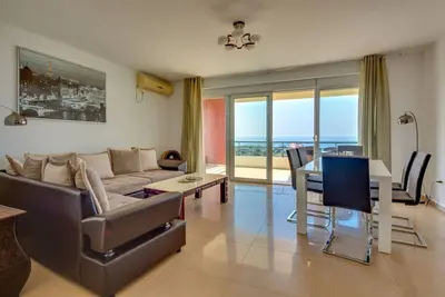 Image de Ferienwohnung\/app. für 6 Gäste mit 102m² in Utjeha
