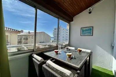 Image de Studio Mezzanine Lumineux à 50m de la Plage – 5 Couchages à Sainte-Maxime