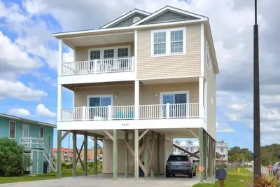 Image de 4 bdrm 3 bath, Spacious & Beautiful, 2nd Row Home, Sleeps 10