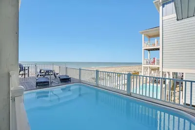 Image de Elevated Pool In-Deck -7br/5. 5ba House - Oceanfront, Elevator, Sleeps 24