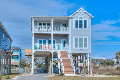 Image de 5br/3. 5ba Home - 2nd Row, Pool, Tiki Bar, Ocean Views, Beach, Sleeps 13
