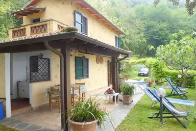 Image de Maison de vacances Pietrasanta pour 2 - 5 personnes avec 2 chambres à coucher - Maison de vacances