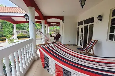 Image de Fully Gated Family Compound Direct Ocean Front