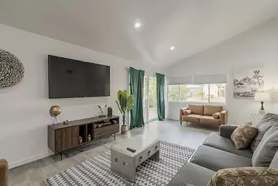 Image de Heated Pool |Scottsdale Retreat| 4 Bedroom/2 Bath Home| Gameroom |