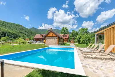 Image de Belle maison à Gospic avec sauna