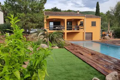 Image de Superbe  Villa 5 Chambres  Au Calme Avec Grande Piscine