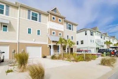 Image de Townhome Listing with Coastal Charm: Discover The Lost Key Lifestyle!