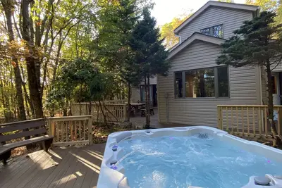 Image de Serendipity, Sauna, Swimming Pool & Hot Tube, billiard, Secluded