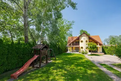 Image de Appartement JĂłkai by Interhome