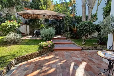 Image de Mediterranean garden