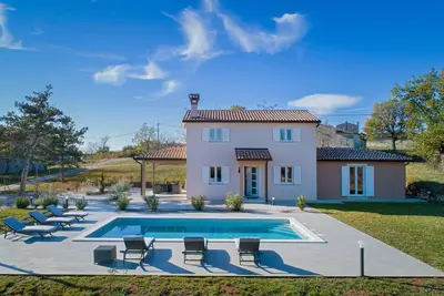 Image de Belle maison à Labin avec WiFi