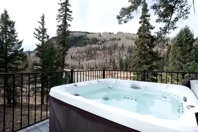 Image de Great Outdoor Space/Views/Hot Tub/Pet Friendly/Across from Purgatory