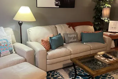 Image de Pet Friendly 🐾Quiet & Cozy Newton'S Nest 1 - Near Etsu - Jcmc!
