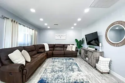 Modern Arcadia lite bungalow