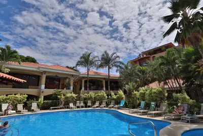 Image de Stay in the best located Vacation Condo in Jaco!