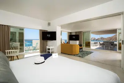 Image de Rooms/Suites Available at the Me Cabo Resort!
