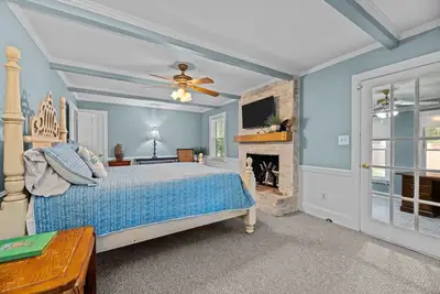 Image de Walking Distance from the Stadium in Beautiful Greenville Nc. Sleeps 8.