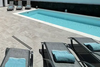 Image de 3 Bedroom villa (sleeps 6) with private pool, in gated complex in Playa Blanca