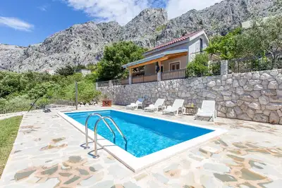 Image de Maison Marta (48251-K1) - Omis
