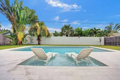 Image de New Salt Water Pool, Near Boca & Mins to the Beach