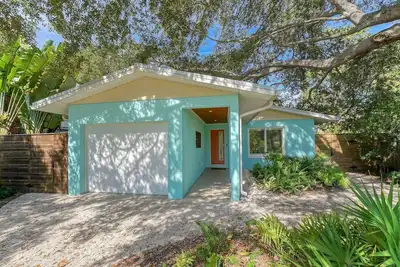 Image de Contemporary Coastal Cottage