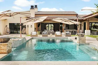 Image de Swss - 7br Estate | Pool|HotTub|VideoGame|PingPong