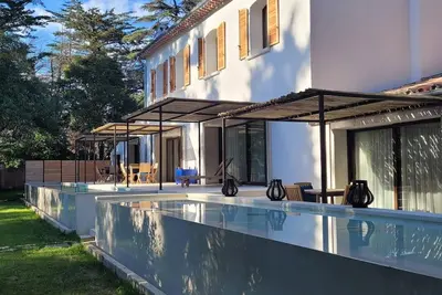Image de Villa la Bastide - CĂ´te d'Azur pied dans l'eau